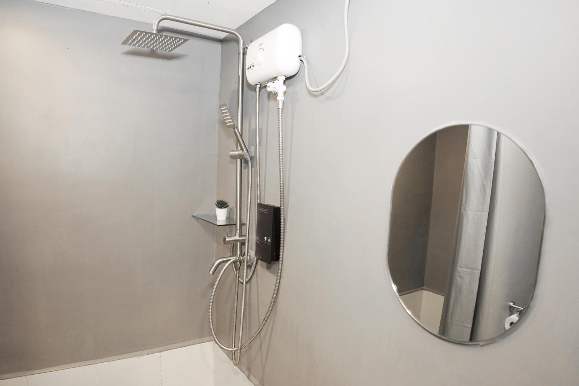 Mystay Hotel Bgc South Taguig Buitenkant foto